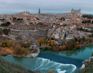 ¿Cómo llegar y qué hacer en Toledo?